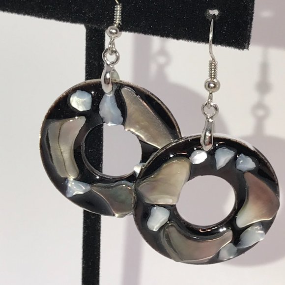 Black Lip Pearl And Resin Doughnut Dangle Earrings - Picture 6 of 6